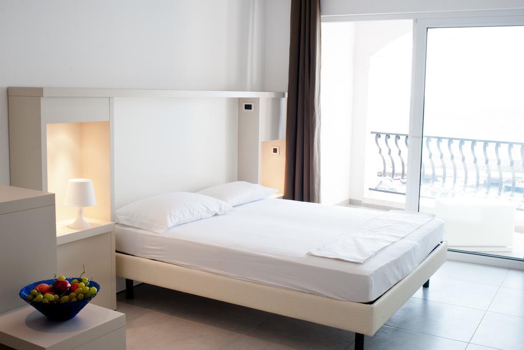 Apartments Casa Sul Mare 피사크 객실 사진